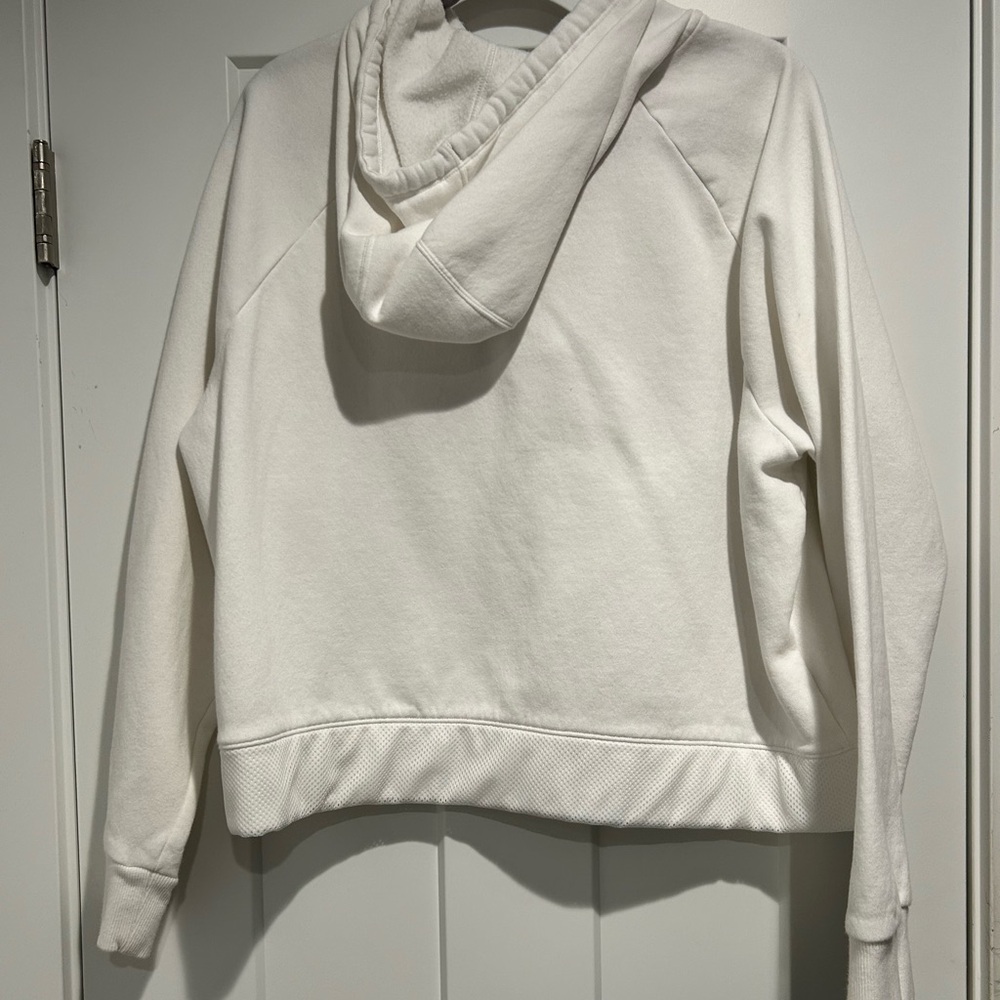 Under Armour Cream Apparel - Picture 2 of 3